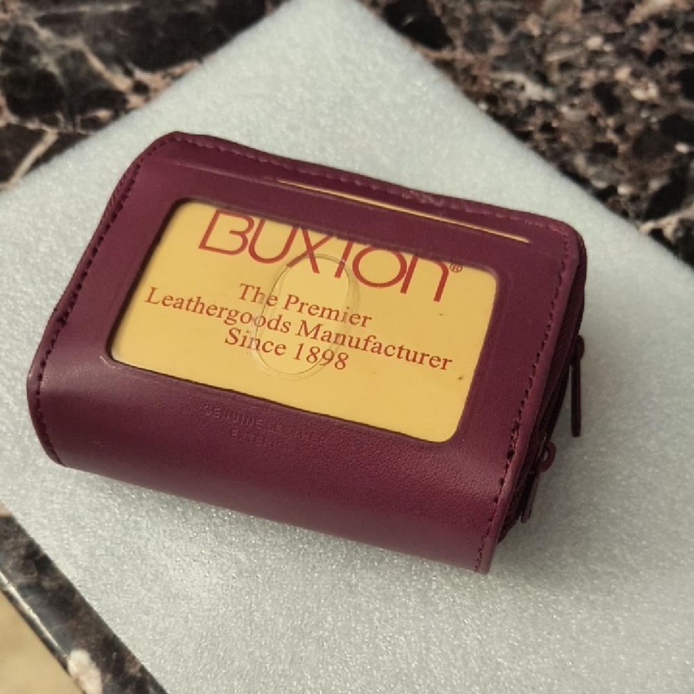 Buxton Burgundy Leather Coin & Card Wallet NWT